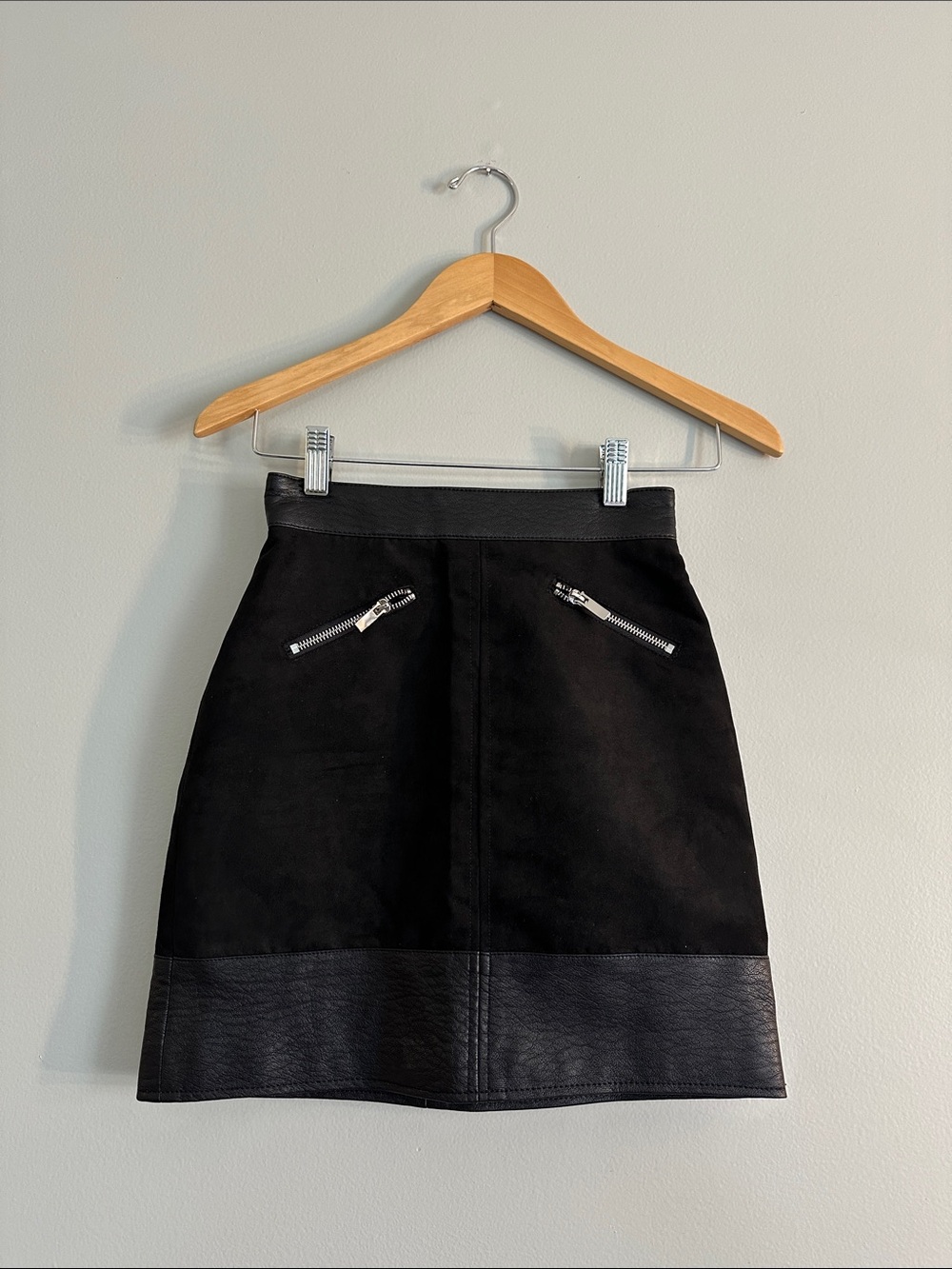 NWT H&M Black Faux Suede Mini Skirt with Leather Hem